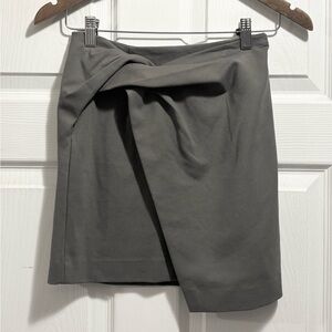 Aritzia Babaton Jethro Grey Faux Wrap Mini Skirt in Grey Size 00